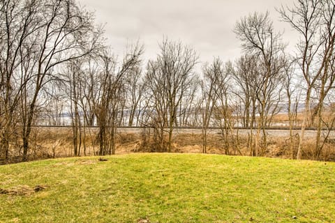 Cabin Near River - Treehouse Masters Stayed Here! House in Iowa
