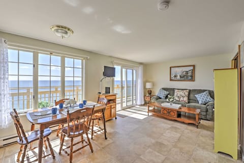 Steps to Sand! Family-Friendly Cape Cod Retreat Apartment in North Truro