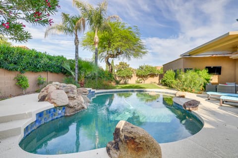 Heated Pool & Patio: Tempe Retreat Near Hiking! House in Tempe