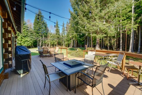 Peaceful Retreat on 10 Acres < 7 Miles to La Push House in Washington