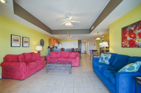 Lakefront Osage Beach Condo: Balcony & Pool Access Apartment in Osage Beach