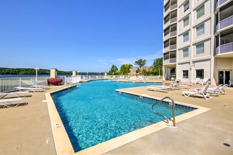 Lakefront Osage Beach Condo: Balcony & Pool Access Apartment in Osage Beach