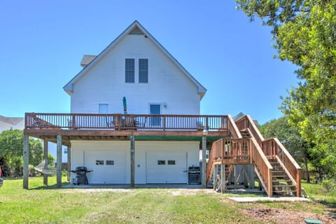Updated Family Getaway: Walk to Sea Haven Beach! House in North Topsail Beach