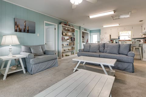 Waterfront Dauphin Island Home w/ Deck & Boat Dock House in Dauphin Island