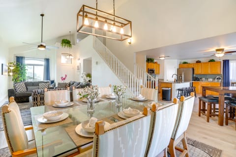 Outdoor Oasis! Phoenix-Area Family Escape House in Litchfield Park