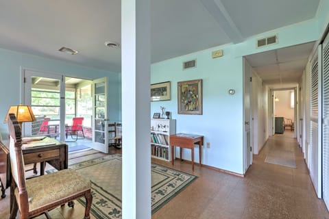 Stair-Free Lexington Home w/ Blue Ridge Mtn Views! House in Lexington