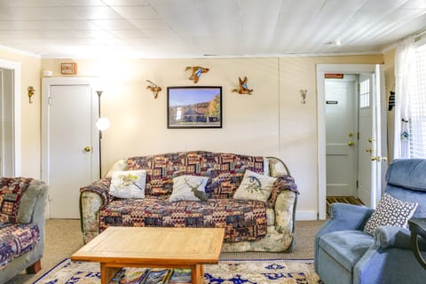 Hunter Home w/ Fire Pit & Yard: On Main Street! House in Hunter