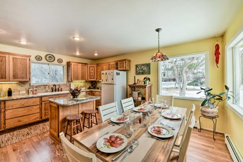 Charming Buena Vista Creekside Home: Walk to Main! House in Buena Vista