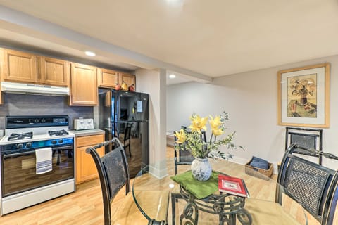 Downtown Grand Haven Apt < 1 Mi to Lake Michigan Apartment in Grand Haven