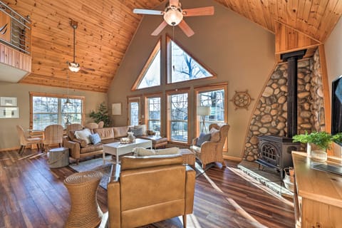 Pet-Friendly Grand Lake House w/ Dock & Kayaks! House in Lake O The Cherokees