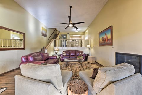 Ruidoso Condo w/ Mountain Views - Walk to Downtown Apartment in Ruidoso