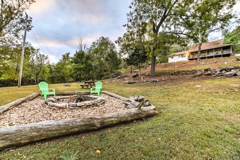 Historic Bruno 'Hampton Creek Hideaway' on 2 Acres House in Buffalo River