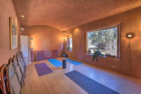 Peaceful New Mexico Retreat w/ Panoramic Mtn Views House in New Mexico