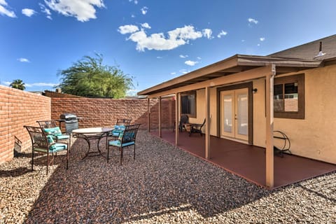 Fenced Yard & Grill! Tucson Family Escape House in Tucson