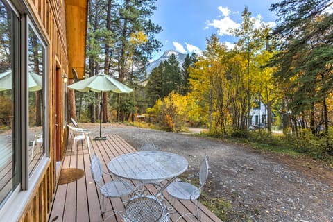 'Marble Hideaway' Cabin w/ Mountain Views + Deck! House in Marble
