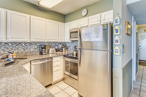 Oceanfront Condo w/ Balcony in Myrtle Beach! Apartment in Myrtle Beach