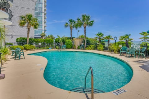 Oceanfront Condo w/ Balcony in Myrtle Beach! Apartment in Myrtle Beach