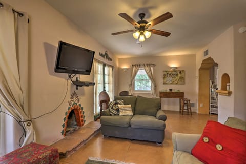 'Esperanza' Quaint Tucson Home w/ Hot Tub & Patio House in Arizona