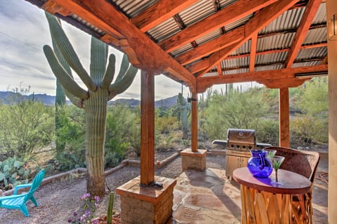 'La Roca' - Tucson Casita w/ Mtn View on 10 Acres! House in Arizona