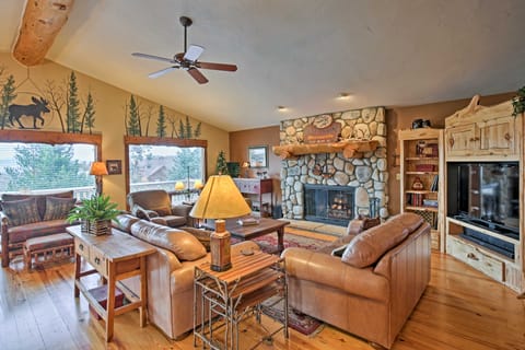 2 Mi to Skiing: Mtn-View Home w/ Deck in Granby! House in Granby