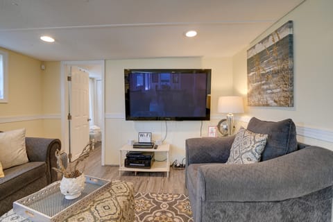 Walk to Ocean: Surfside Beach Home w/ Pool Access House in Surfside Beach