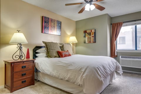 Half-Mi to Light Rail: Greenwood Village Studio Apartment in Greenwood Village