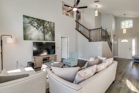 Private Pool & Hot Tub: Modern Davenport Home! House in Four Corners