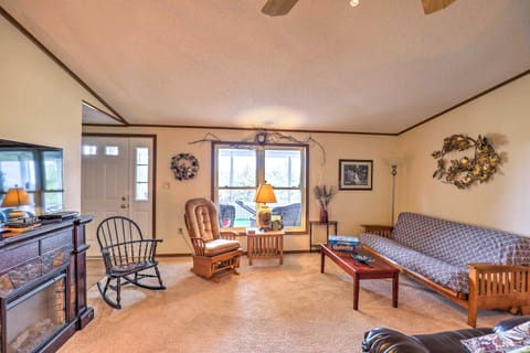 Finger Lakes Retreat w/ Sunroom, Fire Pit & BBQ! House in Seneca Lake