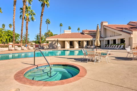 Cathedral City Condo w/ Pool, 7 Mi to Palm Springs Apartment in Cathedral City