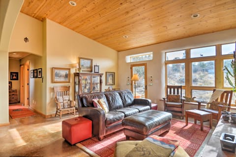 Family-Friendly Del Norte Home w/ Stunning Views! House in Colorado