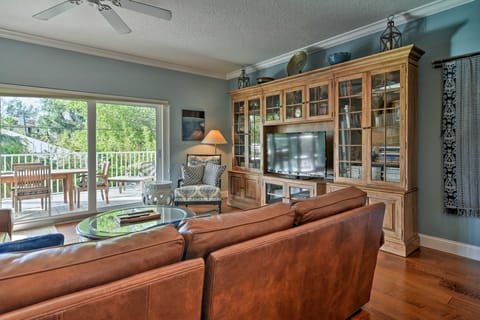 Walk to Shore: Holmes Beach Home w/ Pool & Hot Tub House in Holmes Beach