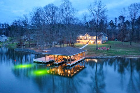 Lake Anna Home w/ Dock & Private Shoreline! House in Lake Anna