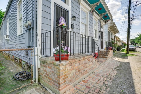 Walk to Magazine St: NOLA House in Irish Channel! House in New Orleans