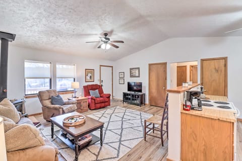 Walk to White River: Home w/ Deck in Flippin! House in Arkansas