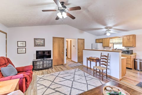 Walk to White River: Home w/ Deck in Flippin! House in Arkansas