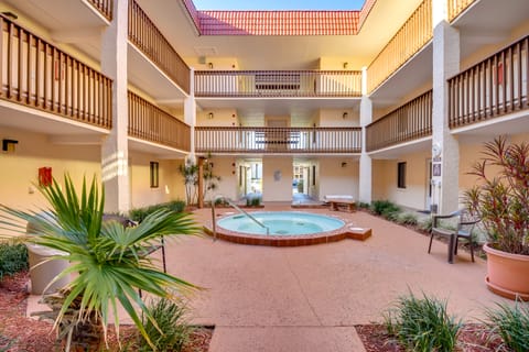 Steps to Beach! St Augustine Condo w/ Resort Perks Apartment in Saint Augustine Beach