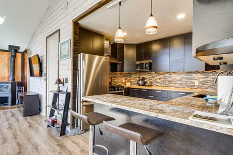 Quiet Alma Home w/ Deck - 20 Mi to Breckenridge! House in Alma