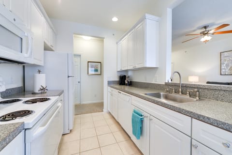4 Mi to Beaches: Luxe Coastal Resort Condo Apartment in Sussex County