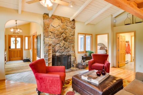 Buena Vista Retreat: Steps To Arkansas River! House in Park County