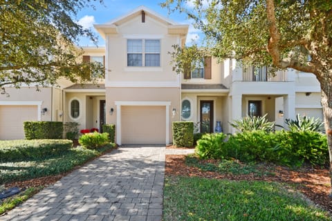 4 Mi to Dtwn: Home w/ Pool Access in Sanford Apartment in Sanford