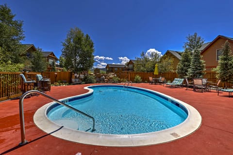 4 Mi to Granby Ranch: Home w/ Mtn Views House in Granby