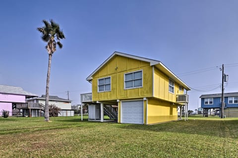 Boat Launch & Fishing Pier: Beach Hub in Galveston House in Galveston Island