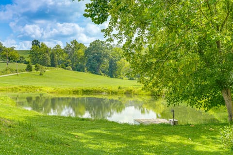 Rogersville Barn Apartment on 27 Acres w/ Pond! Apartment in Cherokee Reservoir