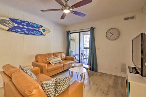 Hilton Head Condo w/ Covered Balcony + Pool Access Apartment in North Forest Beach