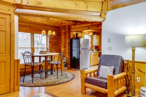 Pigeon Forge Vacation Rental: 1 Mi to Dollywood House in Pigeon Forge