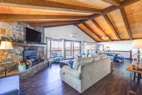 Family Fun! Beech Mtn Home w/ Game Room & Views House in Beech Mountain