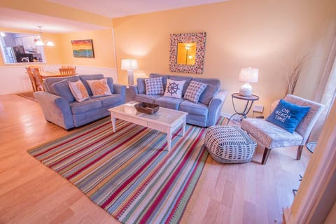 Walk to Hilton Head Island Beach: Villa w/ Balcony Villa in South Forest Beach