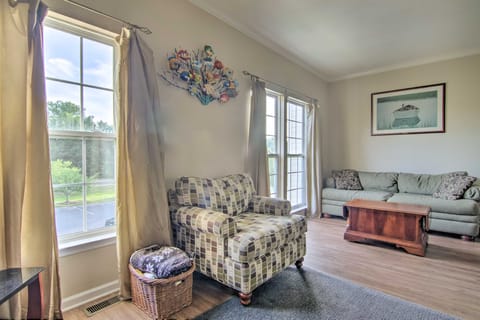 Pool Access & Deck: Bethany Beach Gem Apartment in Ocean View