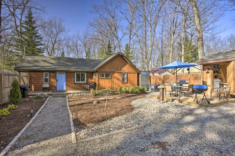 'Work, Play & Get Away Cabin' Near Higgins Lake! House in Michigan