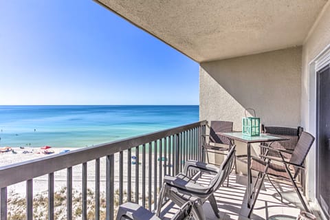 Panama City Beach Retreat w/ Pool & Ocean Views! Apartment in Sunnyside
